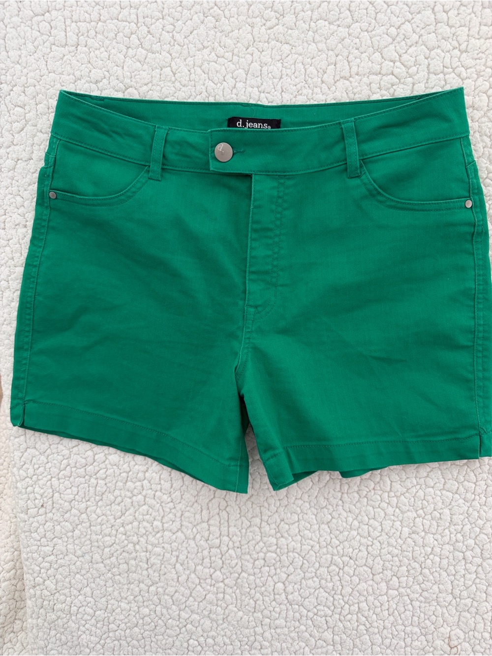 d. jeans Emerald Green Casual Cotton-Blend Shorts